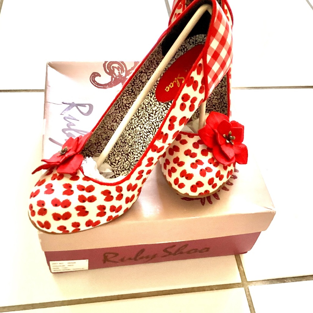 Ruby shoo designer shoe new